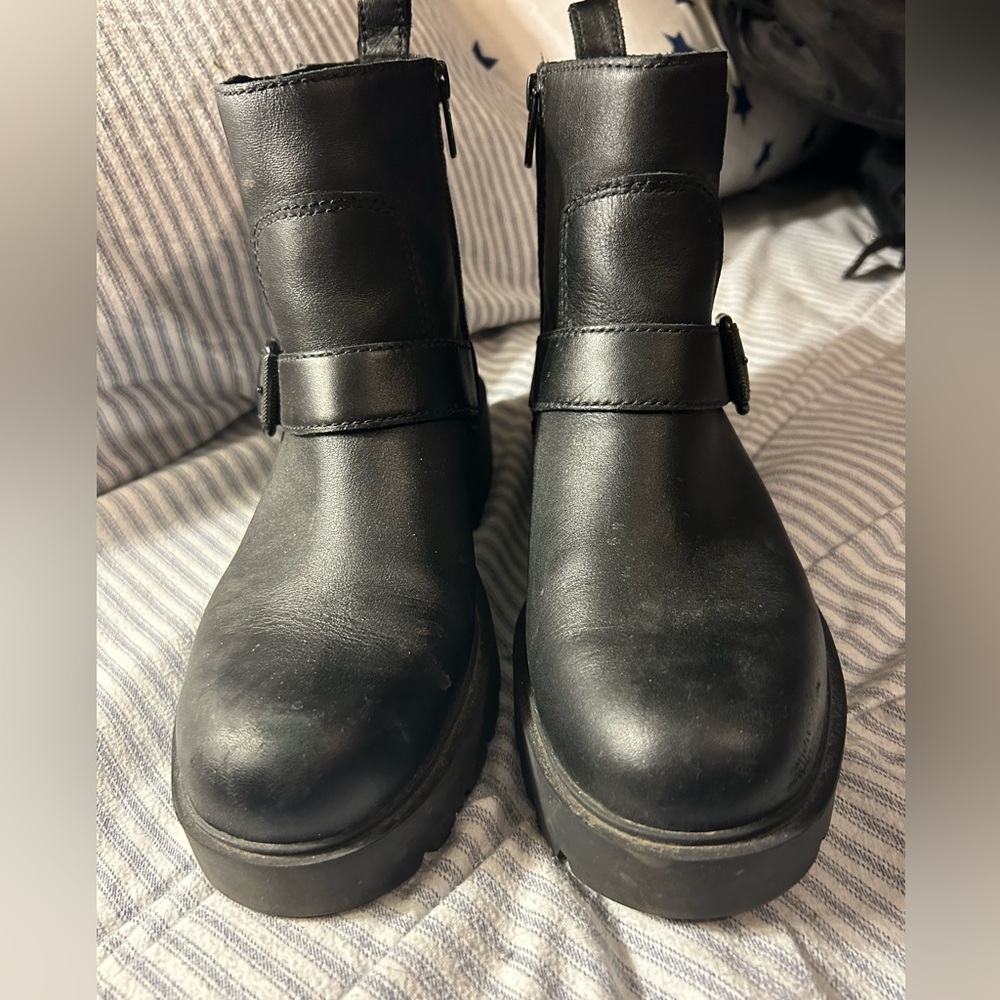 UGG Ankle Boots.  Size 41 (Women’s 10)